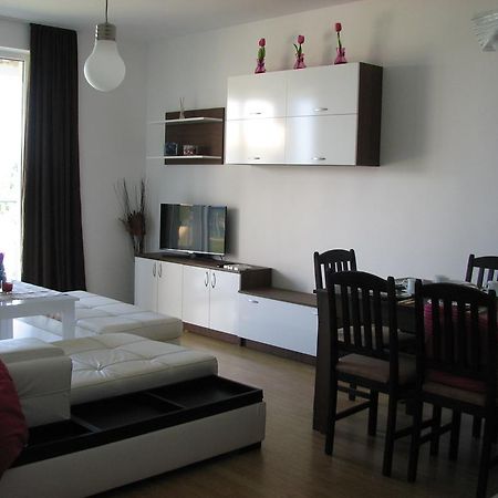 Two-Bedroom Apartment Donika 茨雷沃 外观 照片