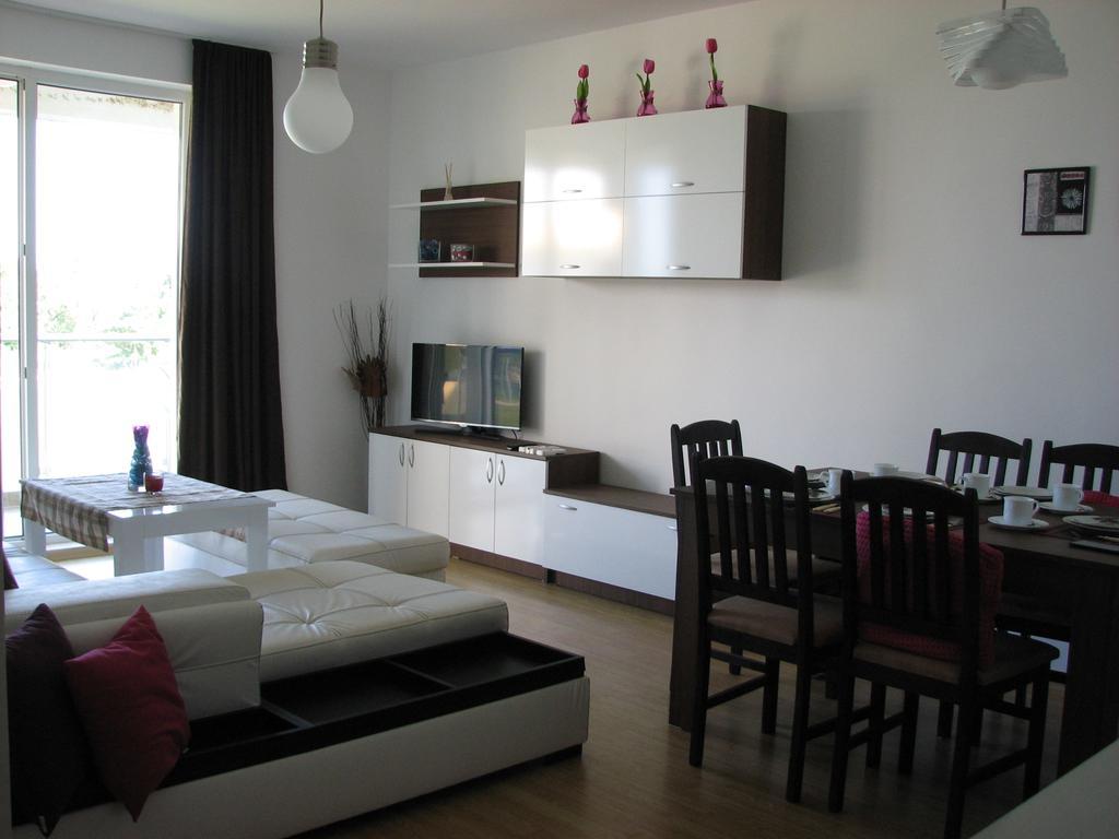 Two-Bedroom Apartment Donika 茨雷沃 外观 照片