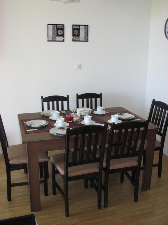 Two-Bedroom Apartment Donika 茨雷沃 外观 照片